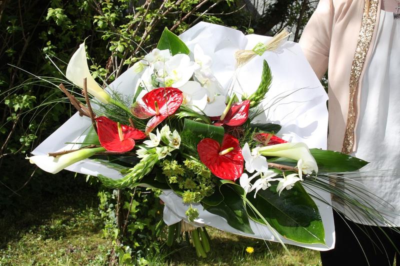 Bouquet mariage pour offrir aux mariés. Abélia fleuriste à Lorient